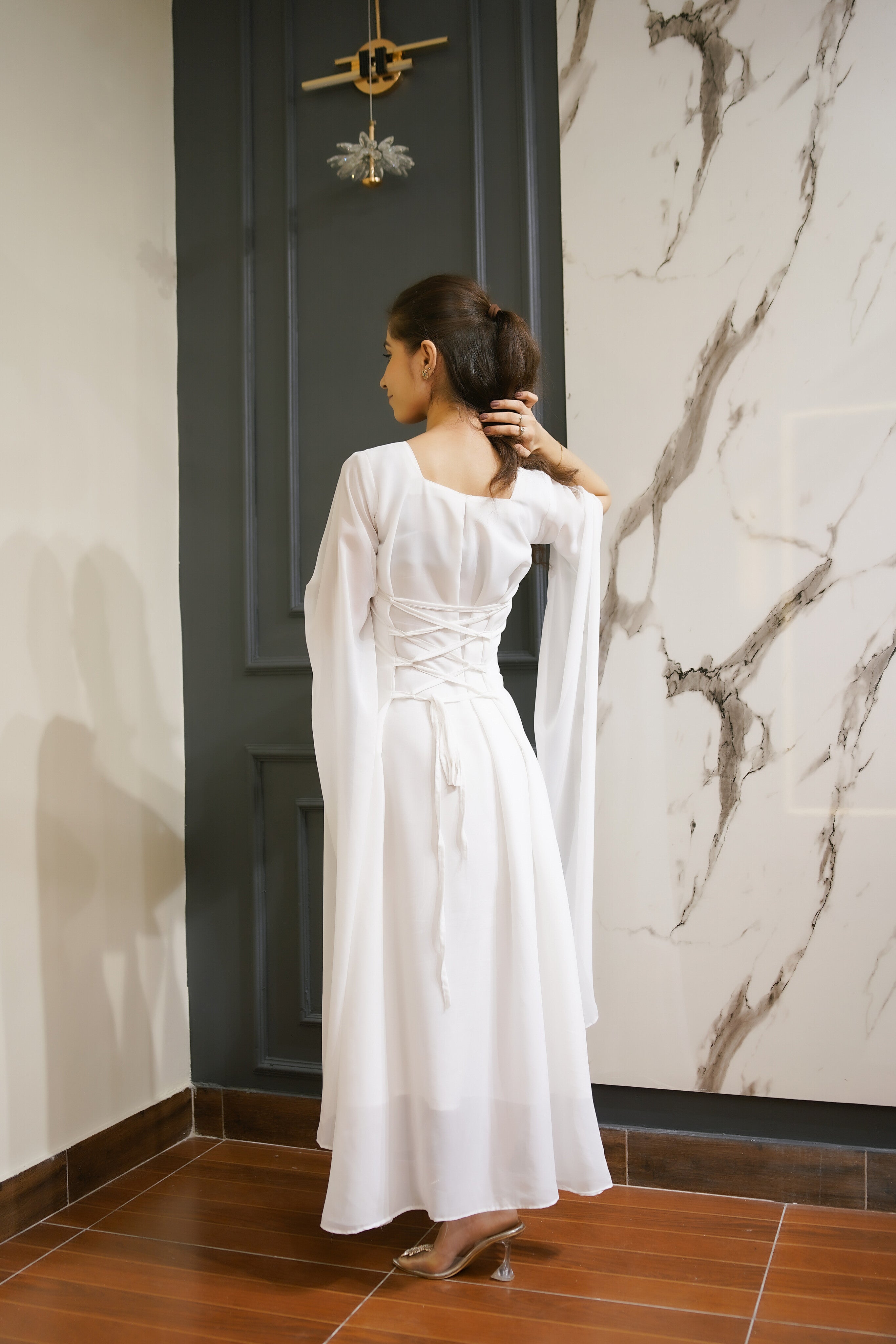 |STATEMENT SLEEVES DRESS|